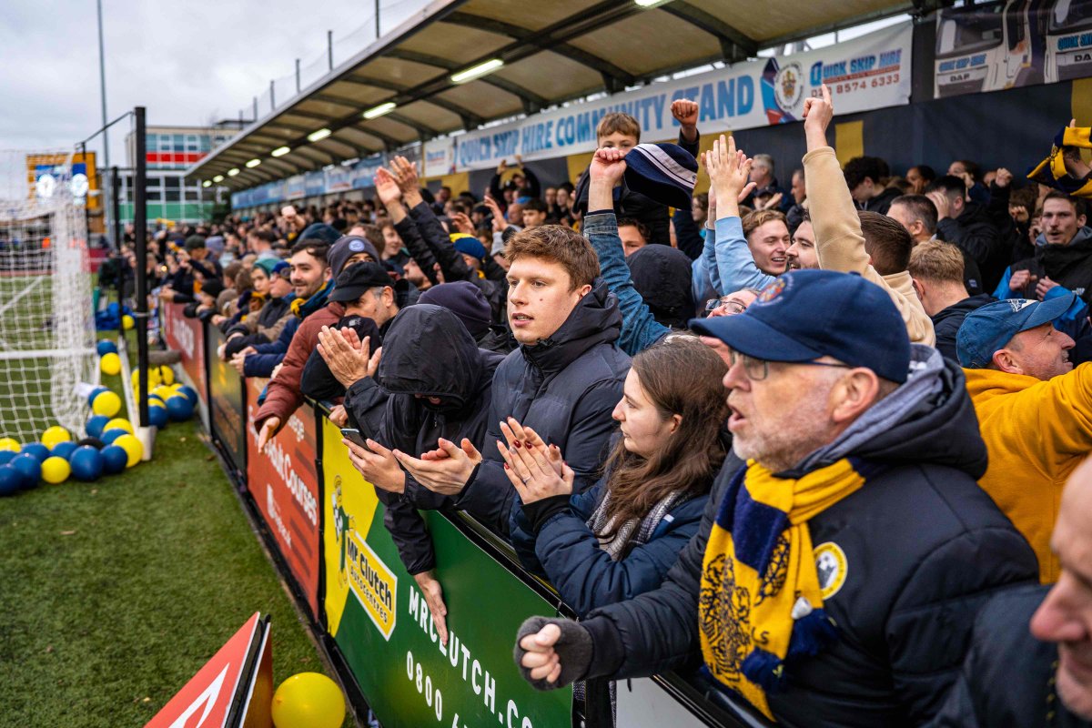 Slough Town FC tweet media