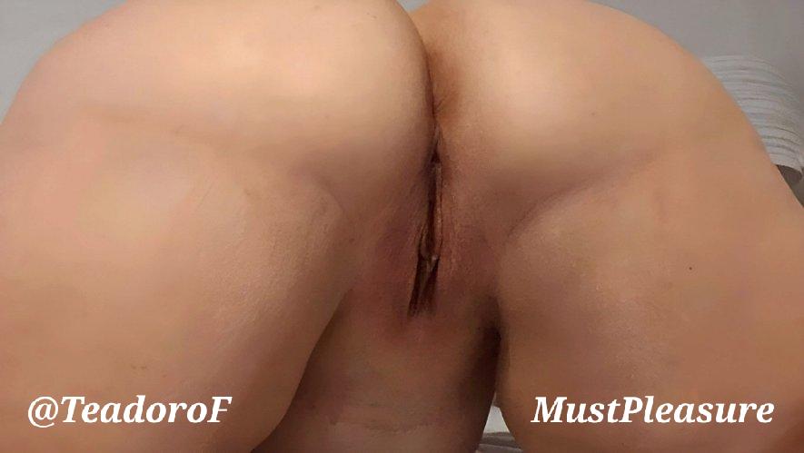 She's so delicious!😍🤤😈