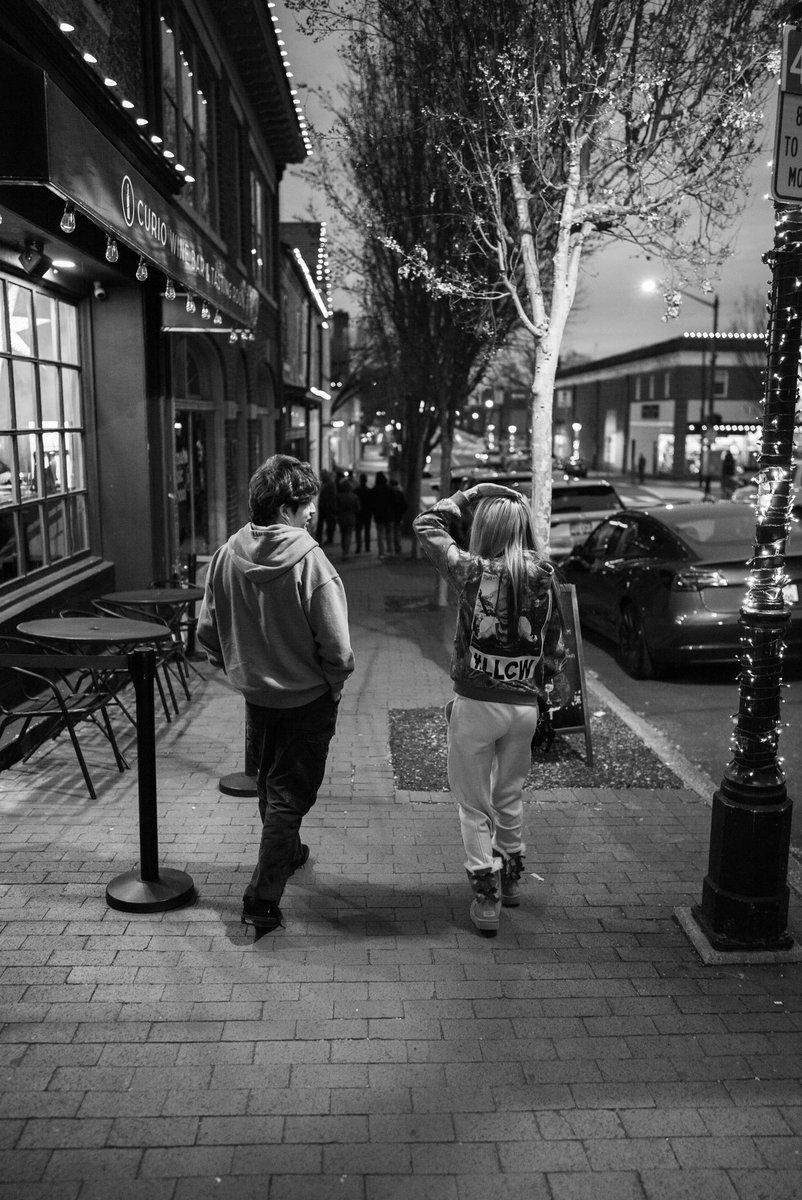 DB_sarcastico's tweet photo. A few of my favorite verticals from this month.
#streetphotography #candidphotography #environmentalportrait #streetportrait #peoplewatching #blackandwhitephotography #monochrome https://t.co/e34WZqTthD