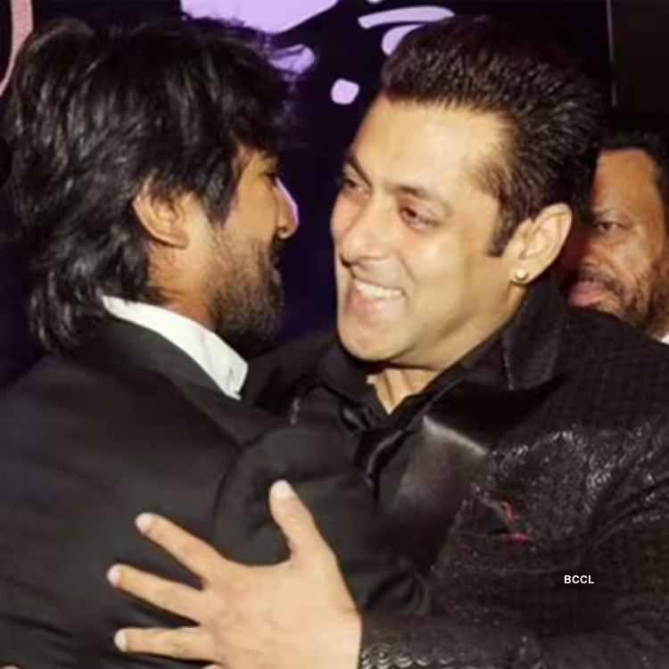 LoveRajamouli's tweet image. “If I had a third brother it would be #RamCharan ” Salman Khan said.
Chiranjeevi about #SalmanKhan "Salman treats Charan as his very close younger brother"