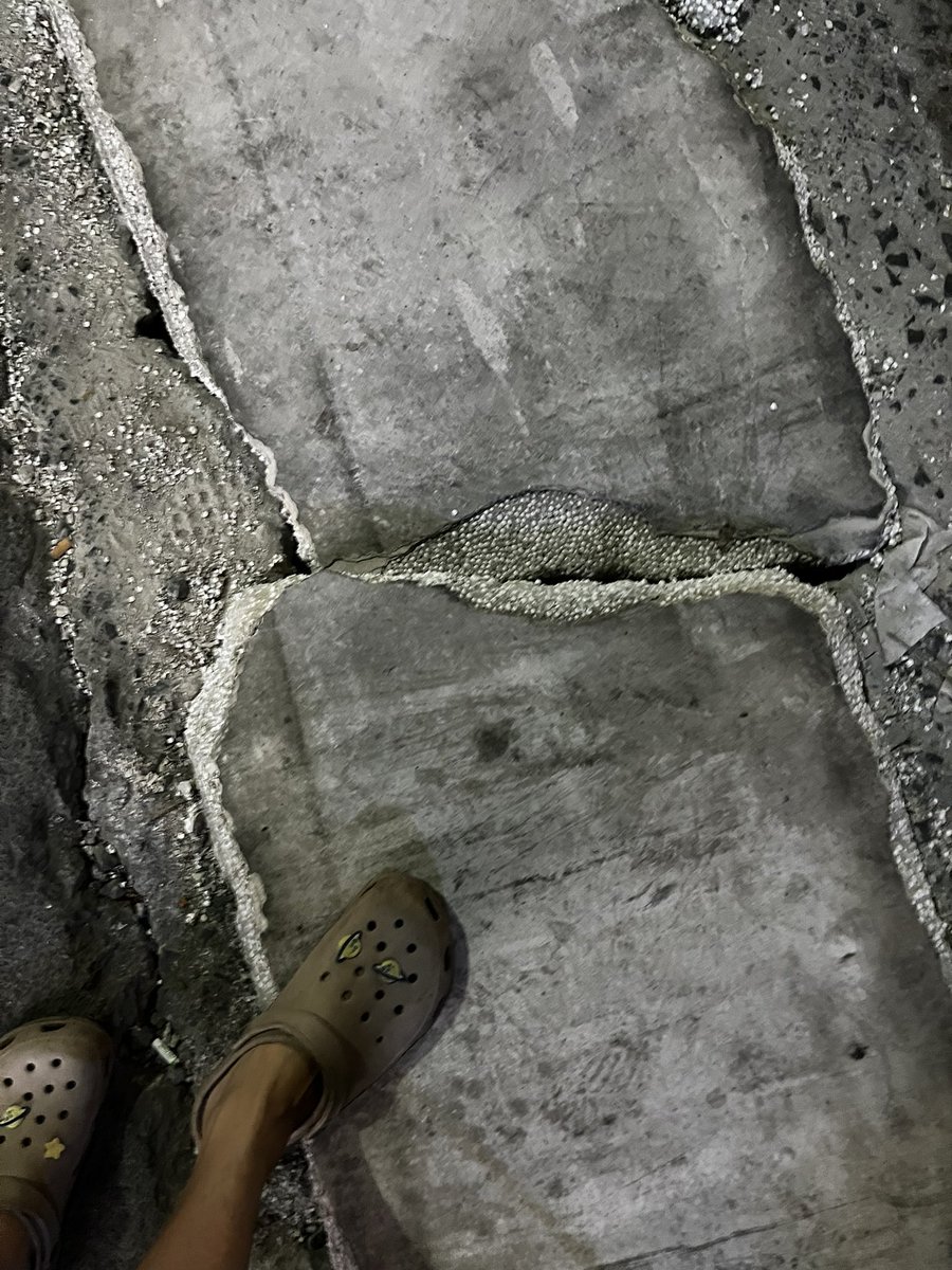 be_renz's tweet photo. The Philippine government never runs out of ways to show corruption, whether it’s flood control, farm-to-road projects, or outright theft. And now this? Styrofoam covered in cement. For God’s sake, this is corruption on another level. https://t.co/Jtzc0PY2Qb