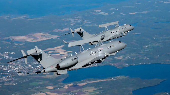 top_force's tweet photo. ✈️🇫🇷 #SDCA La France a signé aujourd'hui un contrat pour l'acquisition de deux systèmes @Saab GlobalEye avions de détection et de commandement aéroporté. https://t.co/CJJ2o0hmbc
