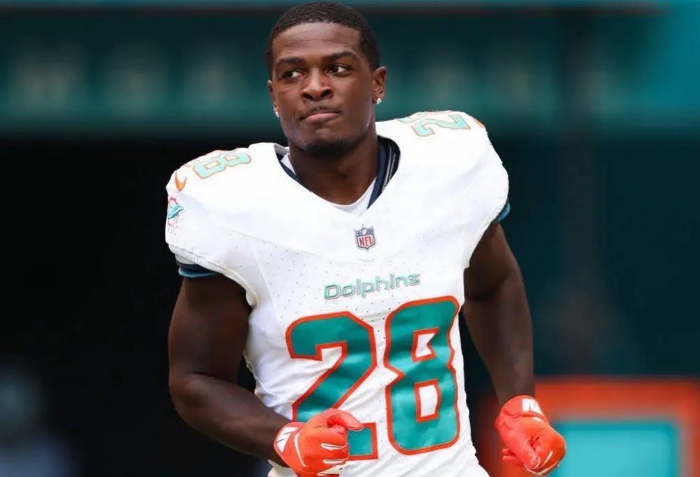 NFL_Convo's tweet image. The only player WITHOUT a single digit game this year

Consistency is king👑