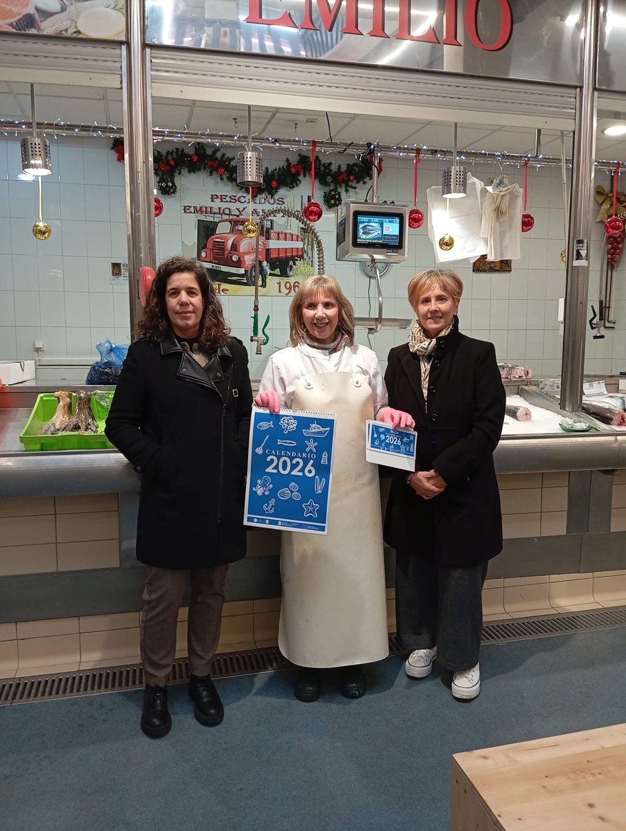 Seguimos repartindo os calendarios aos seus protagonistas!
Hoxe estivemos no mercado de A Guarda.
#sectorpesqueiro #riadevigo #pescagalicia #turismomariñeiro