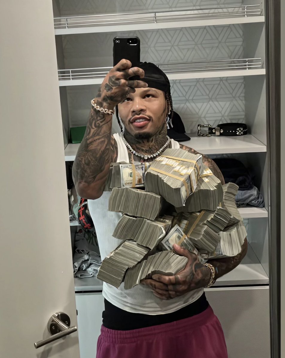 East’on (@eastonmargiella) on Twitter photo 