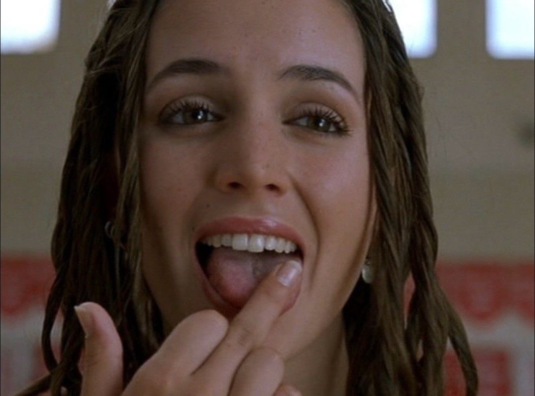 retrocvnty's tweet image. Happy birthday to the one and only Eliza Dushku!