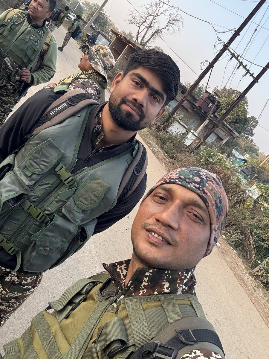 हम फौजी हैं ना इसलिए कोई लाइक नहीं करता ।🥲
#CRPF #India