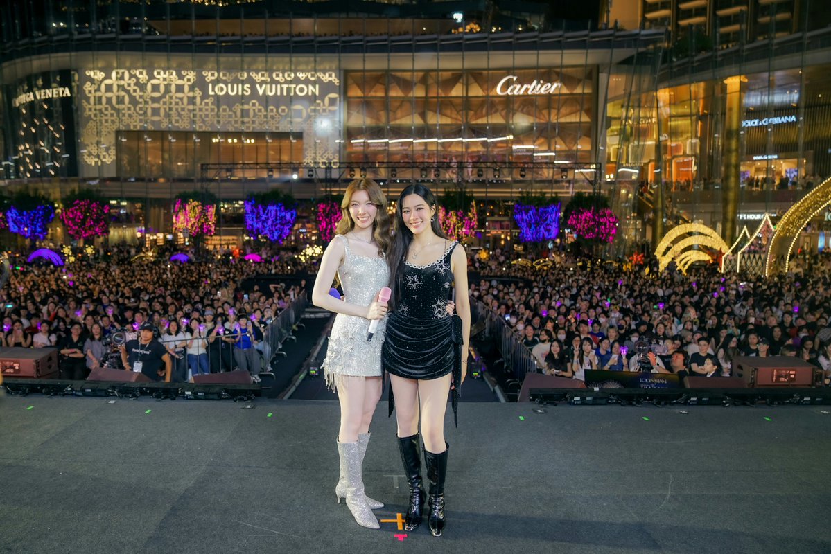 1 M 🎆

ขอบคุณทุกคนที่มาร่วมงานวันนี้และช่วยกันเทรนด์กันแบบจอย ๆ นะคะ 

ปีนี้ส่งท้ายไปแบบสวยงามเล...