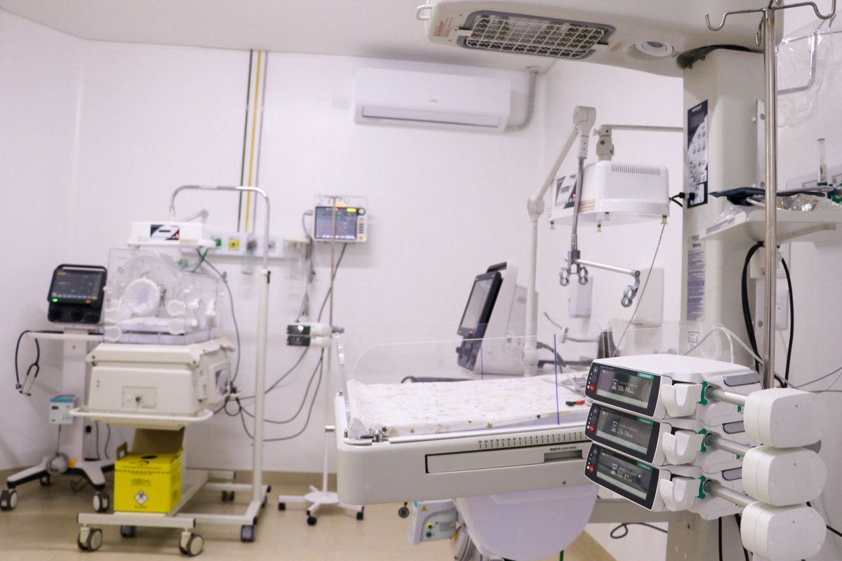 Ministerio de Salud inaugura terapia intensiva neonatal en Pedro Juan Caballero

La nueva área de UTI para recién nacidos cuenta con seis camas, que estarán al servicio de los pacientes de Pedro Juan Caballero y otras ciudades de la Región Norte del país, y la instalación contó