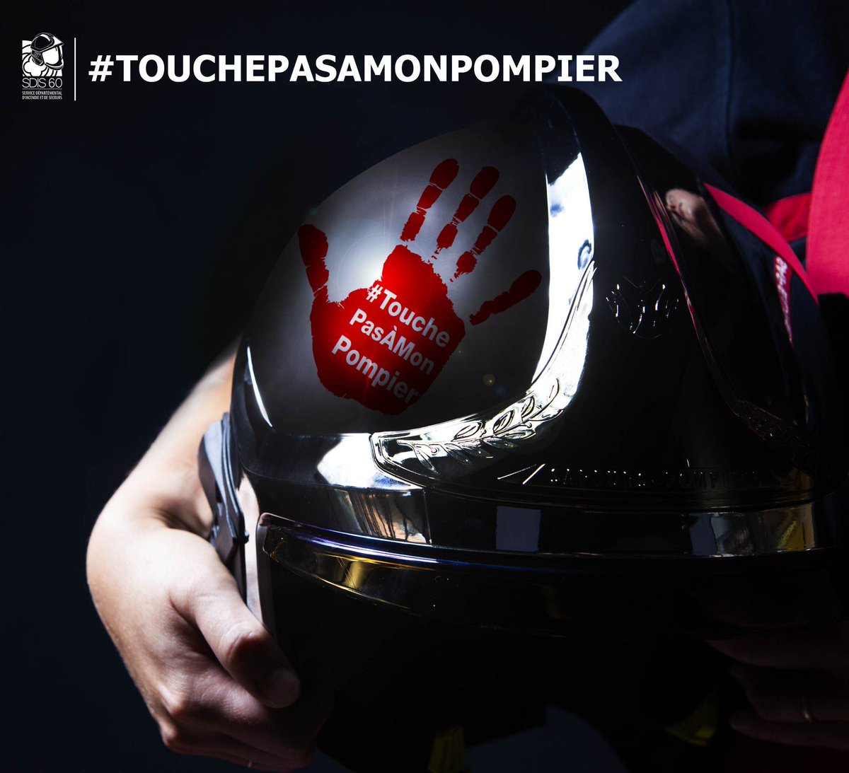 edevalroger's tweet image. #Agression 🟥 2 #pompiers du #SDIS60, engagés sur une intervention de secours d’urgence à personne, ont été agressés cette nuit. Plainte déposée sans délai.

#Soutien total aux victimes et accompagnement du #SDIS. Aucune agression envers ceux qui portent #Secours n’est acceptable