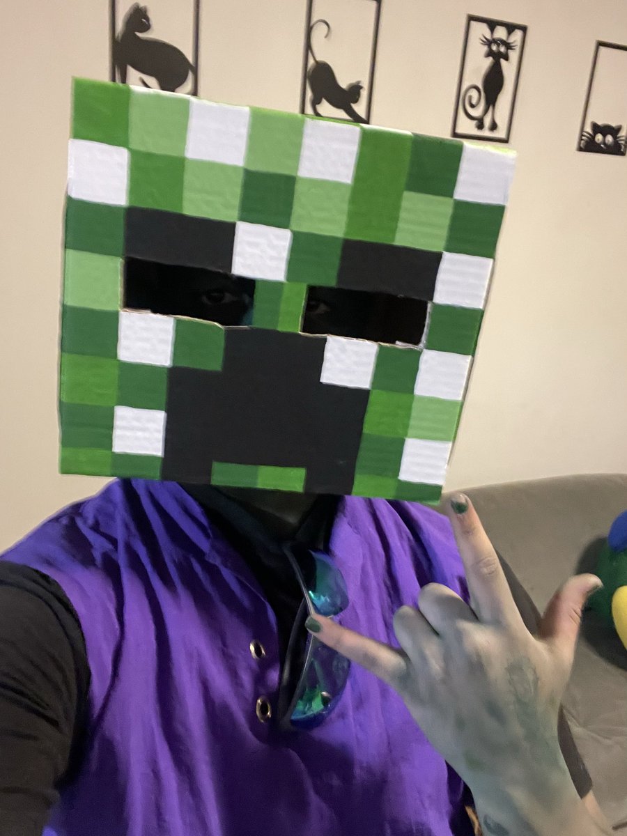 raphadagalera's tweet photo. Quase virando o ano, já da pra fazer piada de ano novo né? 

Não sou feliz desde 2019 https://t.co/3TjIIRBGd7