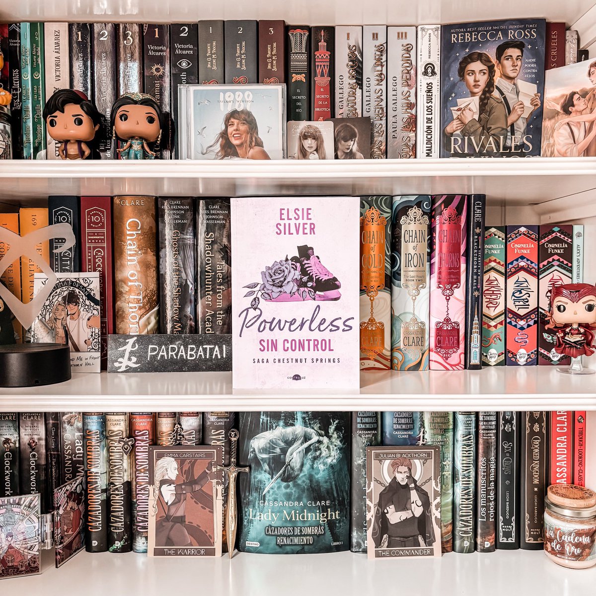 UniversoDSilvia's tweet image. #MiniReseña #Powerless @Contraluz_ed 

🏑 Este libro me ha encantado y lo he devorado 
🌺 Unos personajes que te atrapan desde las primeras páginas y que no podrás olvidar 
🤠 Un romance súper bonito que se desarrolla de muy buena manera
