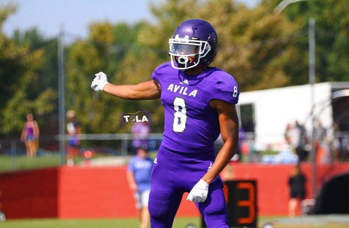 AydenMooney14's tweet photo. After a great conversation with @CoachDonJames I’m blessed to receive an offer to play at Avila University. Thank you for believing in me and my talents!🟣⚪️
@SMEastFootball @RecruitLancerFB 
@jeremycrabtree @ElevateRecruits 
@M_Simoneau https://t.co/Em7BQ6RFeb