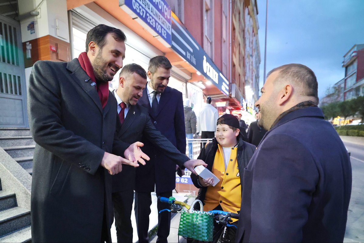 abdullahozdemir's tweet image. İstanbul’un gelişen, değişen, büyüyen ilçesi Arnavutköy’deyiz. Esnafımızla, vatandaşlarımızla sohbet ettik. Güler yüzü, misafirperverliği için Arnavutköylü hemşehrilerimize teşekkür ediyorum. İşleriniz bereketli, ömrünüz huzurlu ve sıhhat dolu olsun.

@gokhangurektr…