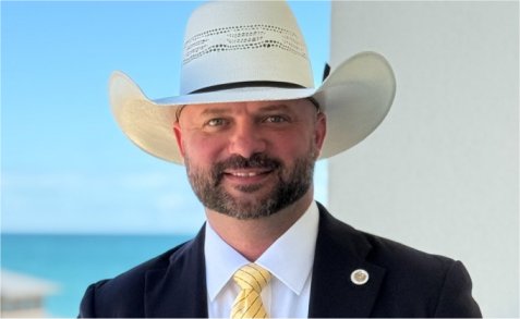 STNowNorthAL's tweet photo. Come to a free event January 10 at Trinity UMC in Huntsville and hear human trafficking law enforcement expert Joe Scaramucci discussing his work with online task force Skull Games and moderating a panel discussion on human trafficking in our area!
https://t.co/S1XMPdyxWp https://t.co/eL10spRvWM