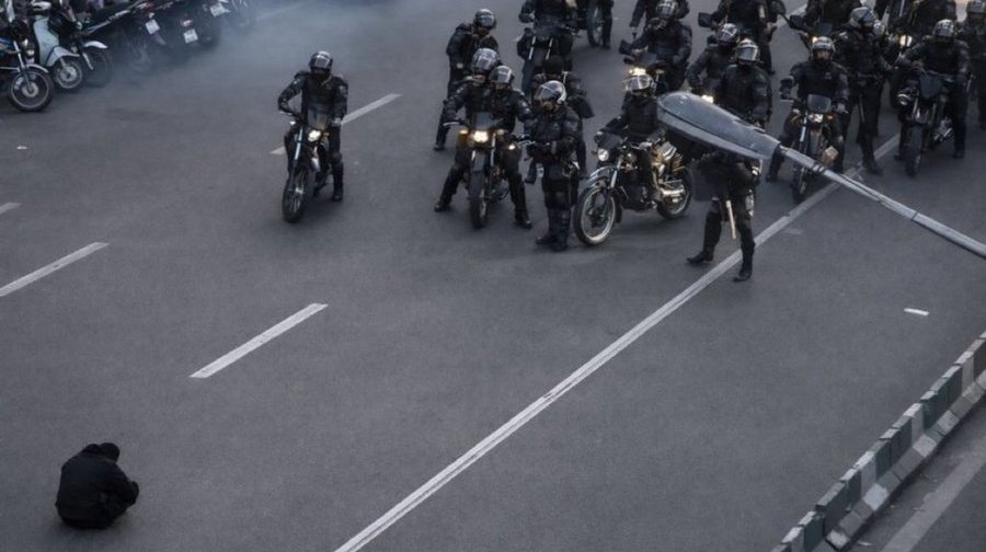 𝑳𝒓𝒊𝒖𝒏 | لریون (@its_lriun) on Twitter photo 