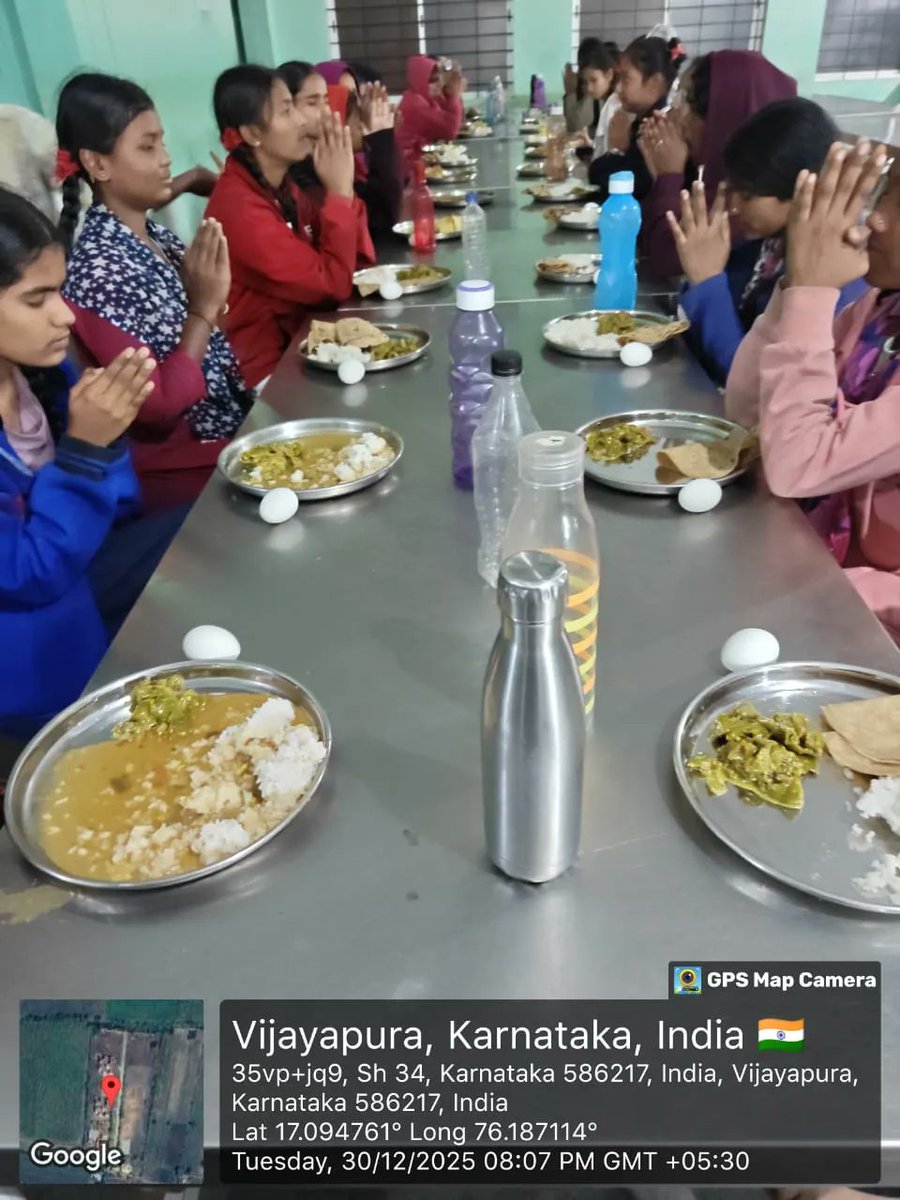 Krcrs452's tweet photo. Dinner  #SocialAudit_SWDMeals #SocialWelfare_Karnataka https://t.co/tnIuNKIFv5