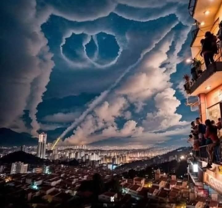 Muy pero muy buenas tardes mi querida y amada Bogota!!!!
Saludos a la gran familia Embajadora 
Espero estén todos bien con salud.