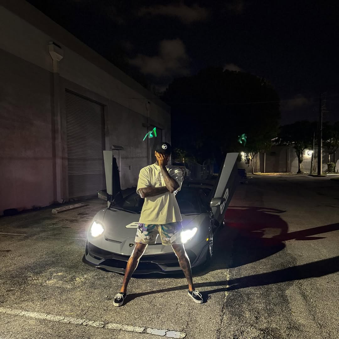 Timothycue's tweet image. BEFORE @target was this spot….. 3 Years …. $620 Biweekly…. 100 hrs + every 2 weeks….. shits crazy … let’s just say that. #GROWTH 

#WallStreetAcademy #ForeverInProfit #TechnicalLife