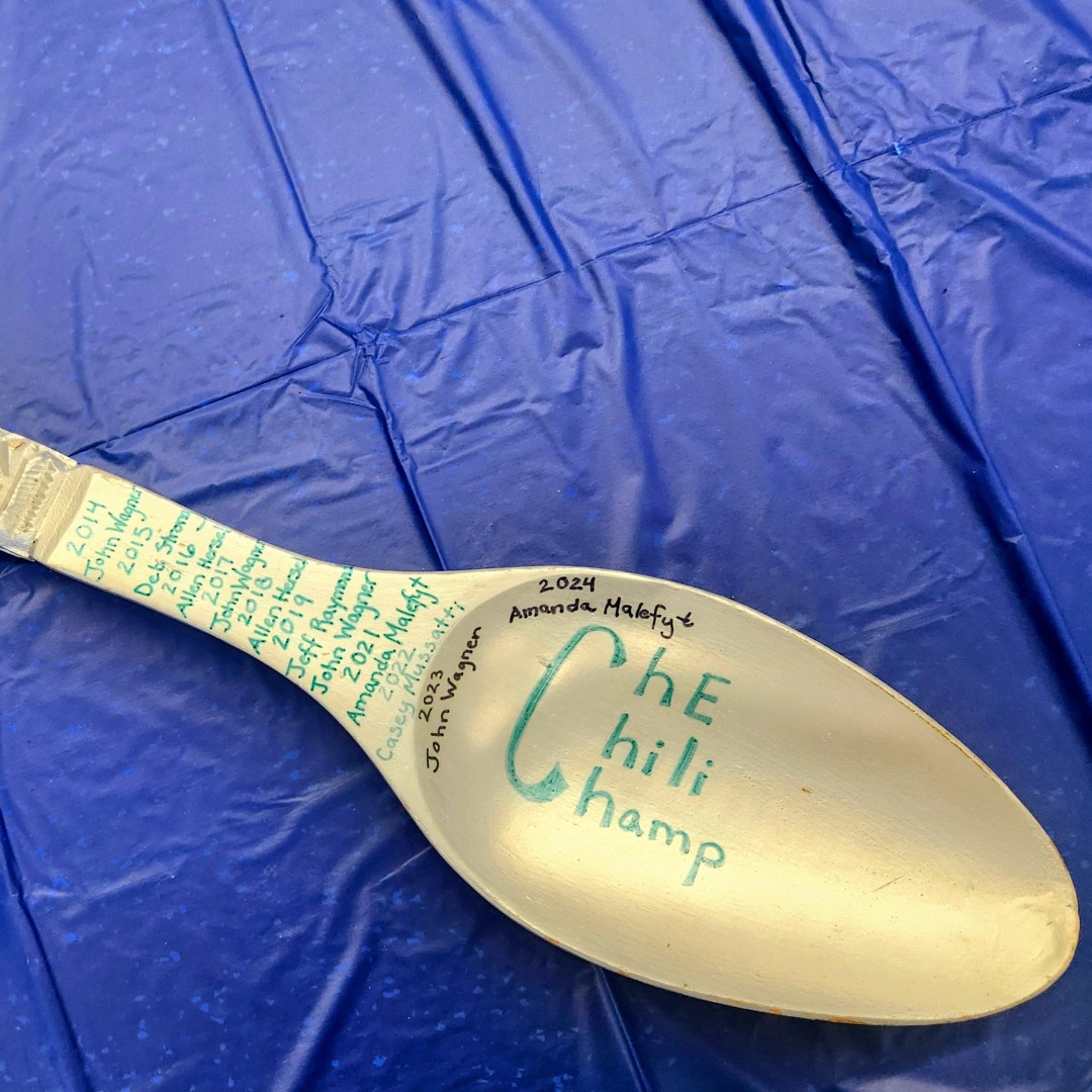 TrineASEC's tweet photo. #ChemicalEngineering faculty and staff completed the 12th annual chili cookoff to celebrate the end to another successful semester. Dr. Malefyt took home the traveling spoon trophy for her chili, titled "Bean there, won that."

#TrineEngineering #TrineUniversity https://t.co/w6EgOITqJ3