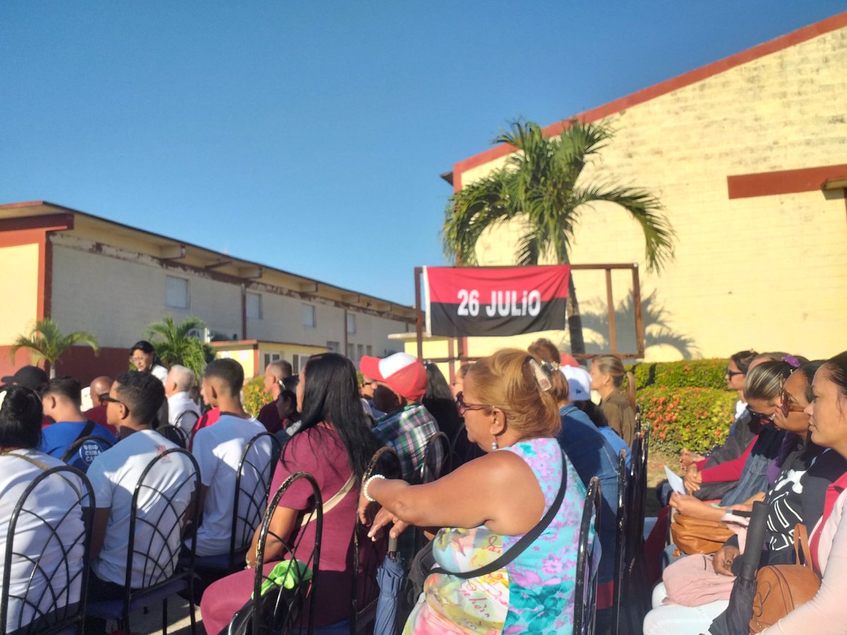 Hoy 30 de diciembre se realiza en #Contramaestre #SantiagoDeCuba  acto político cultural en saludo a la  Batalla de Maffo .
#CubaViveEnSuHistoria
<a href="/CubaMined/">MINED</a>
<a href="/DGECtreStgo/">DGE Contramaestre Santiago de Cuba</a> 
@DpeSantiago 
<a href="/pireyesyordanis/">Yordanis Pi Reyes</a> 
<a href="/Maricel/">Maricel</a>