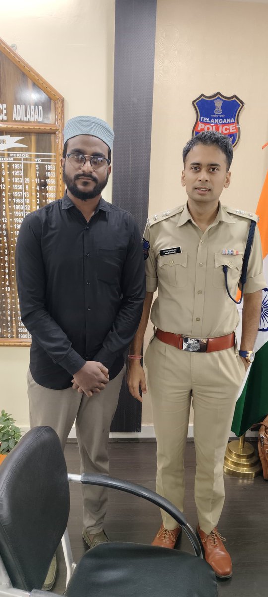 MotivationTf's tweet photo. A meeting with Adilabad District SP Shri Akhil Mahajan IPS Sir From Global Technologies Info @adilabad_sp https://t.co/nNWrKVpxUL