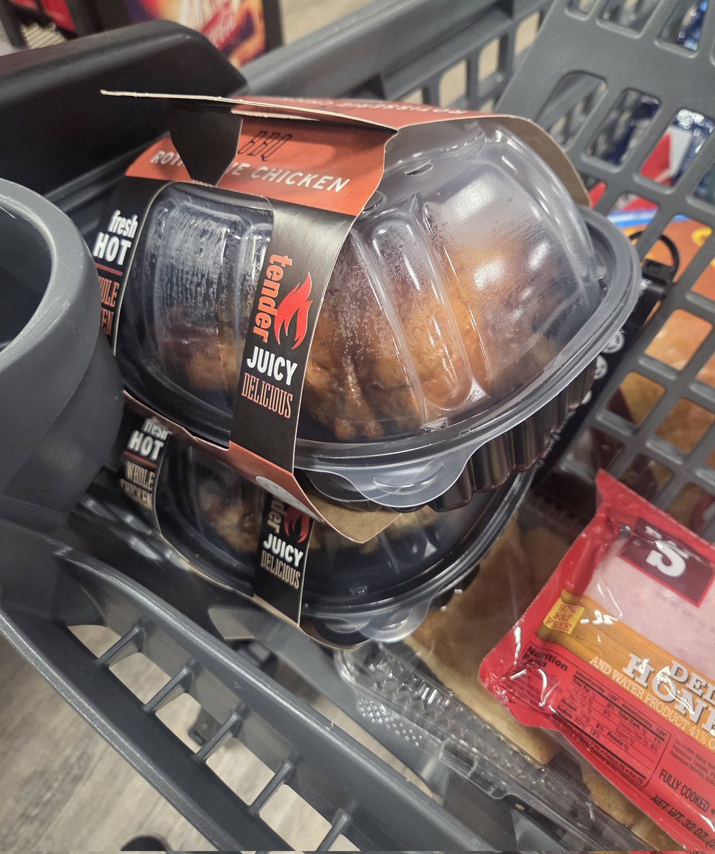 ThePinkLady0's tweet image. I've been craving protein so bad I'm grabbing two of them thangs 🤣😂 Garlic AND BBQ #dontjudgeme