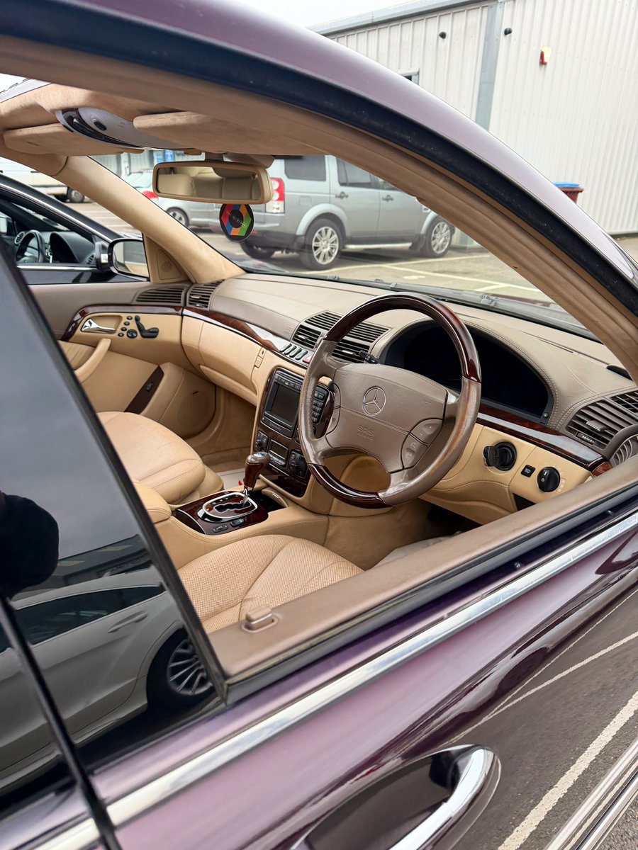 hjwakerley's tweet image. My S600 has arrived back from the painters. This car has a fascinating story, beginning with a Sheikh, a decade-long barn stay, and a YouTuber's project car… and finally, most boringly, mine. 

It is the worst S Class which isn’t like saying the worst car. It’s an £800 million…