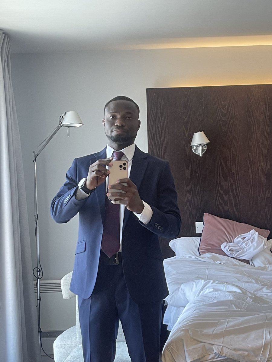 Mid-year in the UK 🇬🇧…God gave us another wonderful year and we can’t be grateful enough 🙏🏾🎄🎈