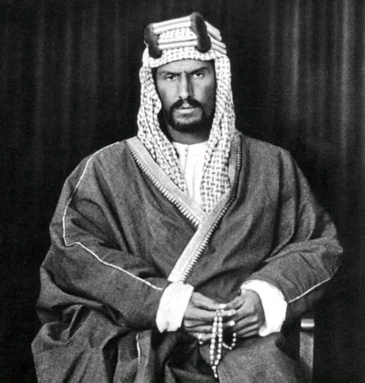 FathAlrhman99's tweet photo. "أتمادى في الصبر، حتى إذا لم يبق للصبر مكان ضربت ضربتي وكانت القاضية" .

* الملك المؤسس عبدالعزيز بن عبدالرحمن . https://t.co/WTxYT29R24
