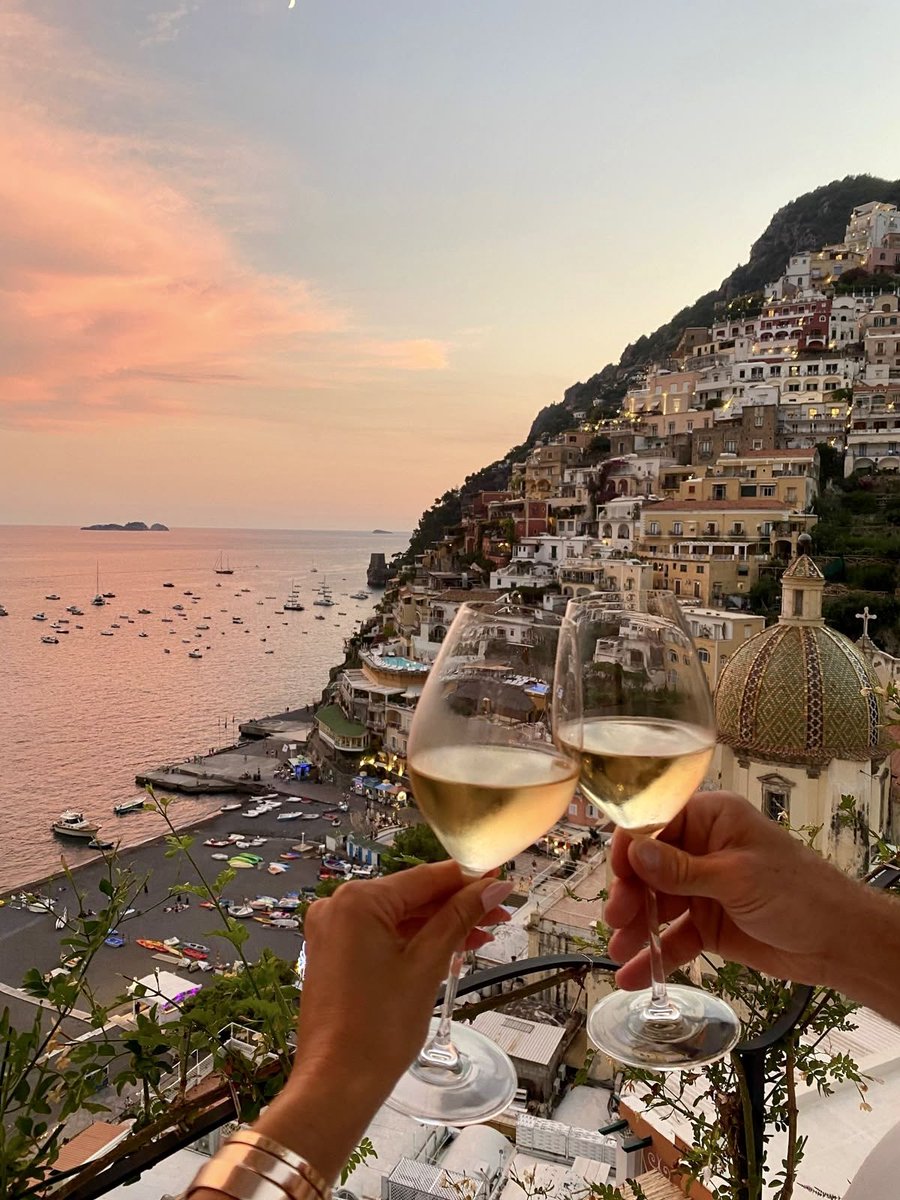 mamboitaliano__'s tweet photo. Your soul needs Italy, not Dubai 🇮🇹 https://t.co/kgPYTcvGvy