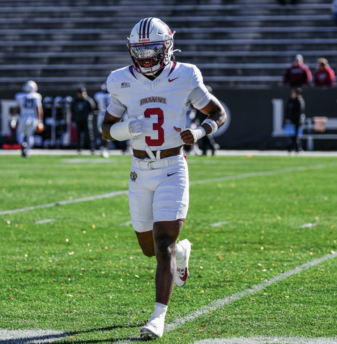 RyanGadson3's tweet image. 2025 First Team All Conference
3 INT’s
13 PBU’s
67 TKLS
Owe it all to the man above!🙏🏾