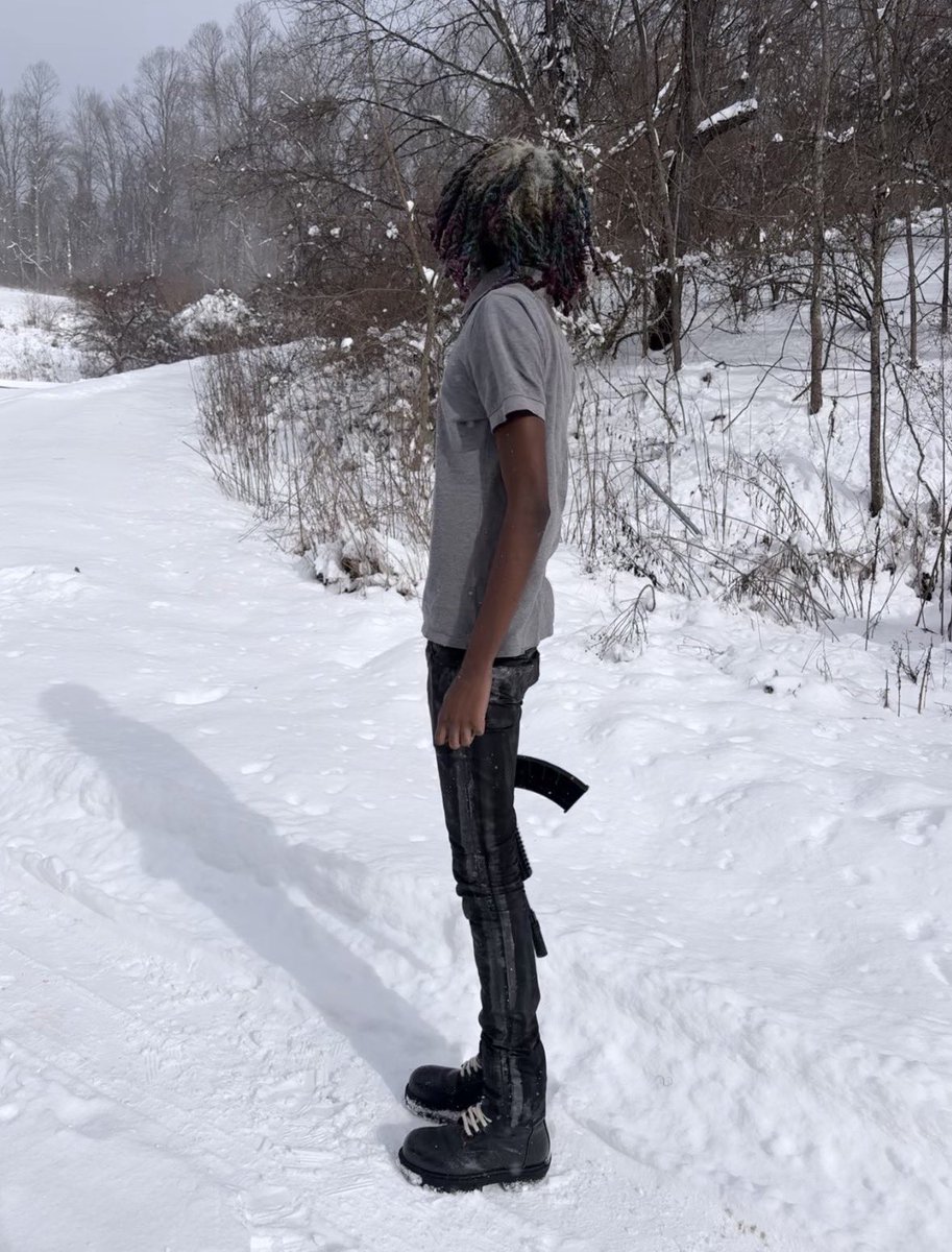 chxnce's tweet image. Bleood has hit 100k monthly listeners 🎉👀