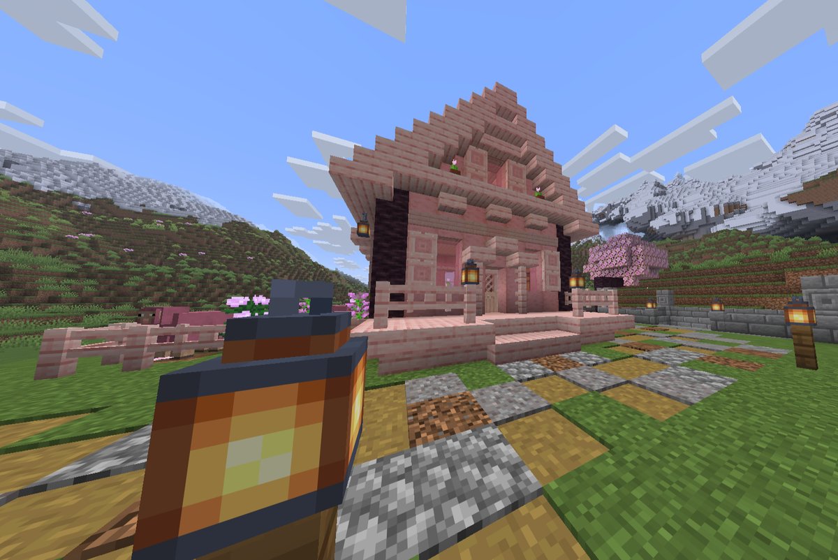 smilethebased's tweet image. minha casa 🥰🌸 // casa do viga🤢🤮