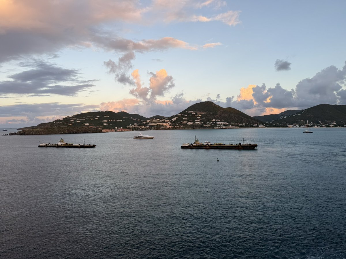 Steph - Hazzeyy tweet media