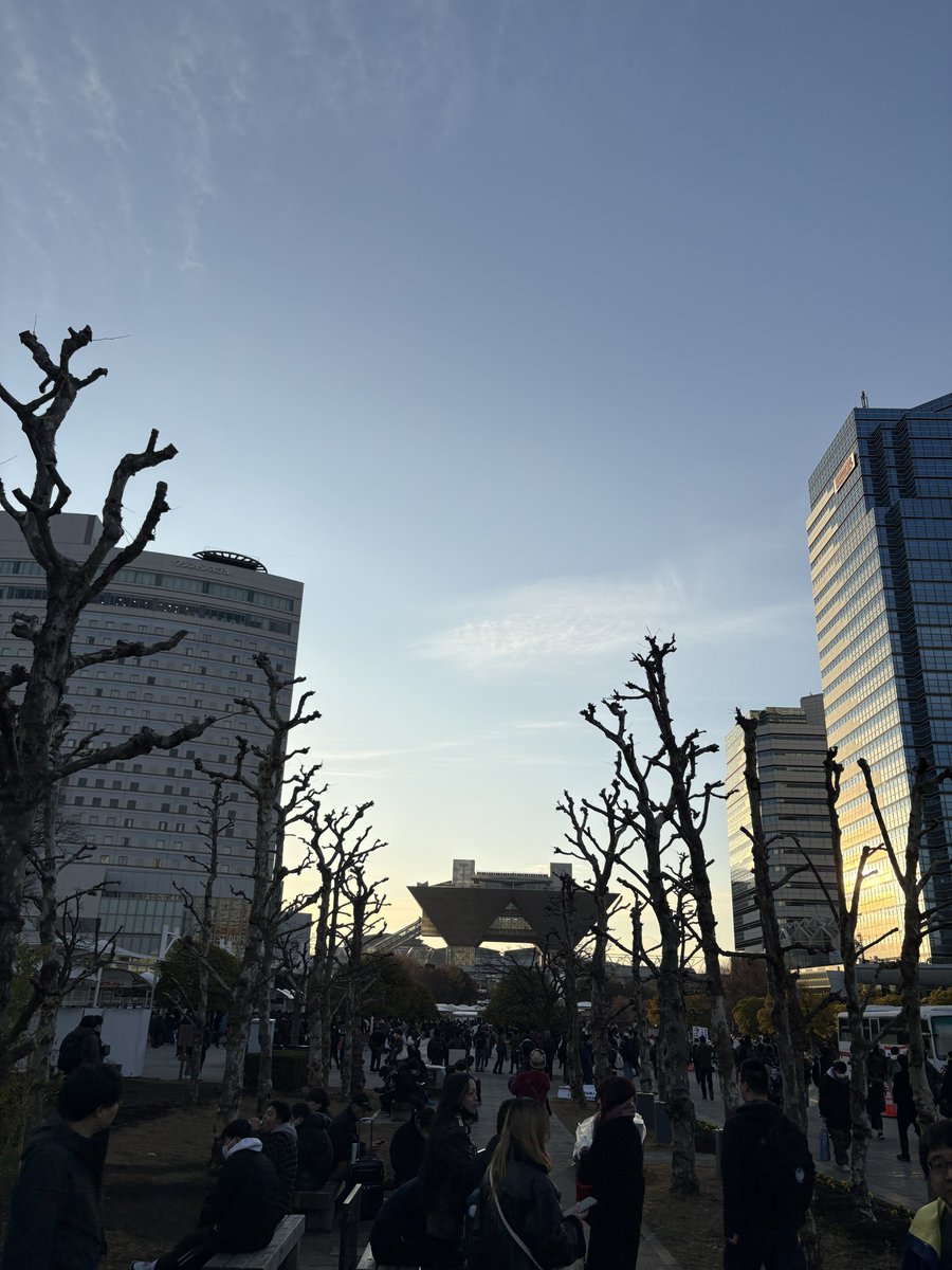 Osara_'s tweet photo. 大晦日久々、友人とこでお手伝いしてます。 https://t.co/7ZQKlFwaIA