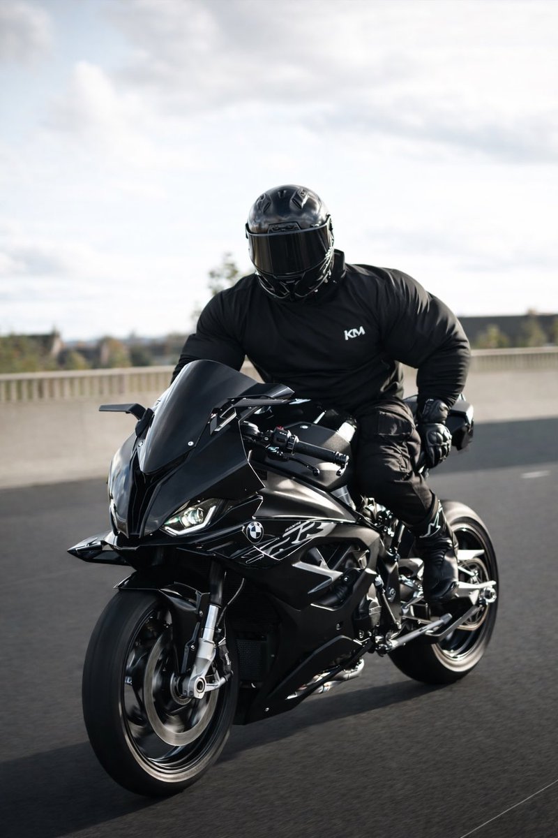 MoreMuscleFlex tweet media