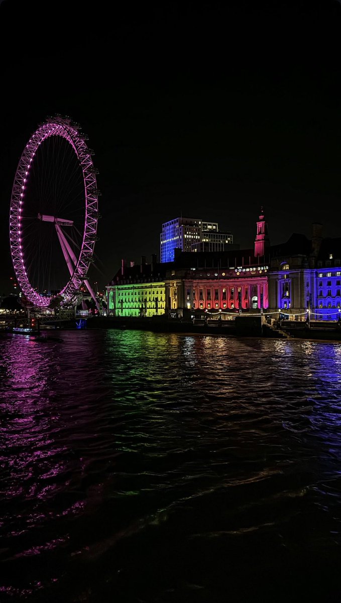 gasaq__'s tweet image. تفاصيلك أكبر من سنيني ، بلاش احراج ،
ترى صعبه أنّه يترك . . . العاده المعتاد !
ㅤ 
أنا لجْل أعدّي هذي " المرحلة " محتاج ؟
بدل قلب ... و اهلْ و ذاكرة ثانية و بلاد : )