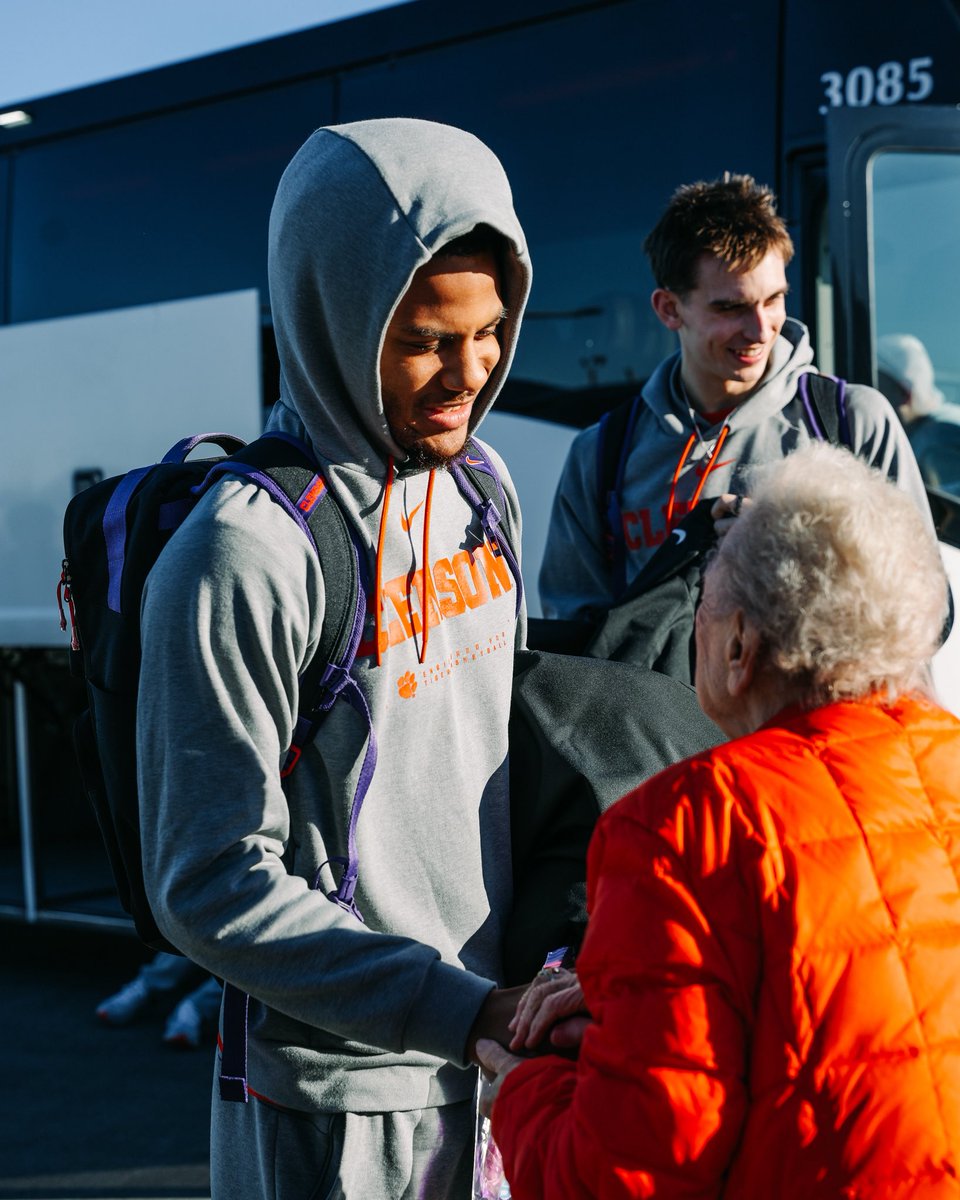 Clemson Basketball tweet media