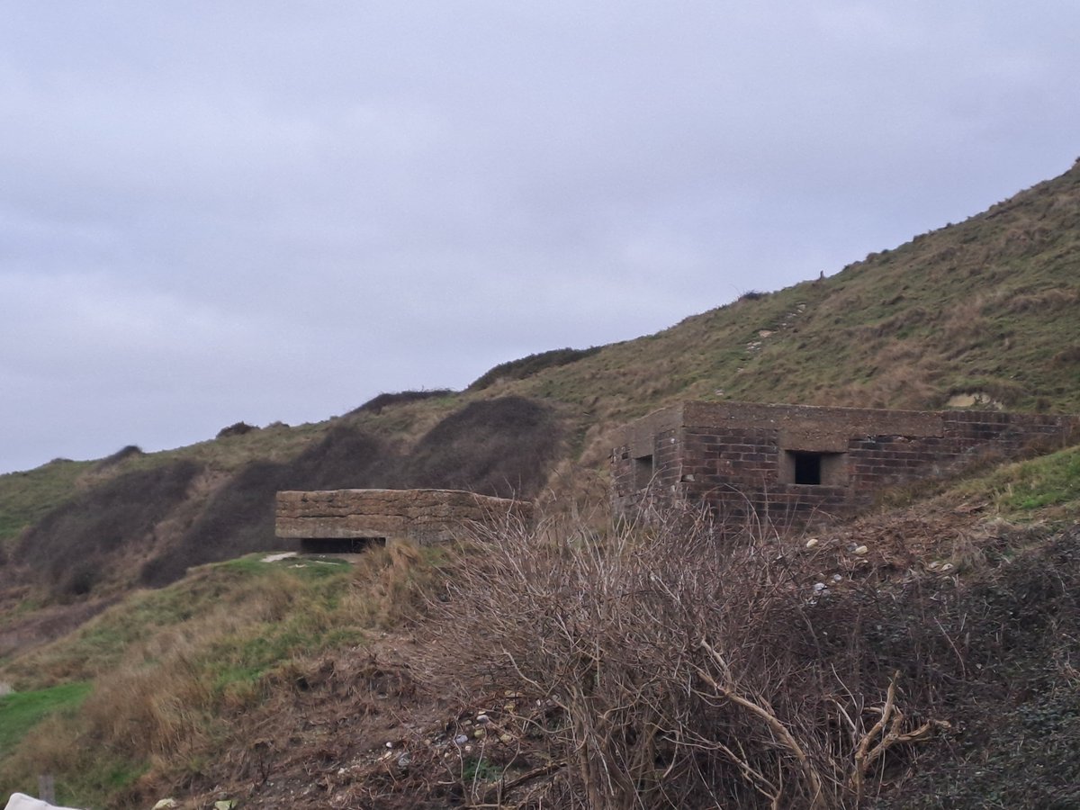 bertoli1966's tweet image. Not my area..it is of Tom:-).
British positions (1940) against a possible German invasion.
Seven sisters area.