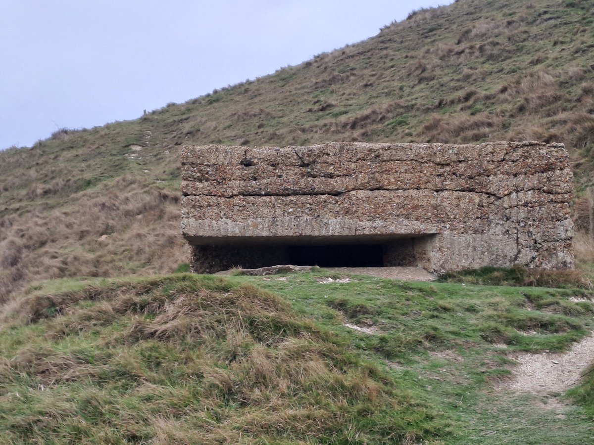 bertoli1966's tweet image. Not my area..it is of Tom:-).
British positions (1940) against a possible German invasion.
Seven sisters area.