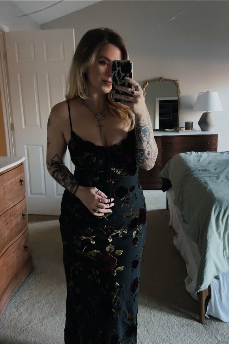 ✶ ✶ ✶ tweet media