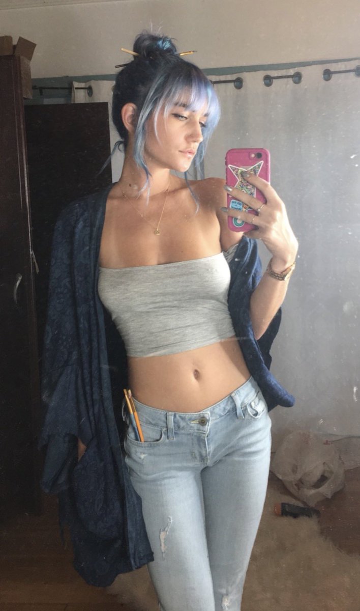 Skye Blue 🍌 tweet media