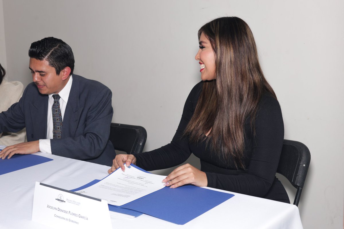 Hay liderazgos que no se anuncian: se construyen con coherencia, ética y responsabilidad pública. Así empieza el relevo que mira al futuro.

#VamosPorMás