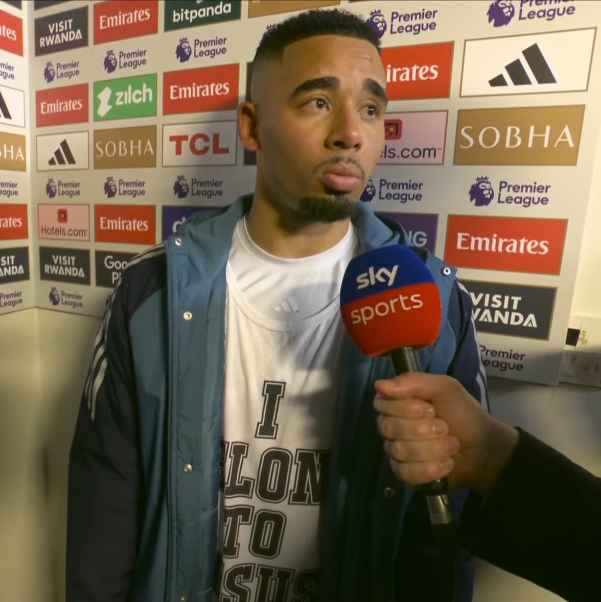 Gabriel Jesus on his celebration: “It’s very clear where I’m wearing this t-shirt. Jesus saved my life from the beginning, when I was born, I didn’t know it yet. Through the tough moments in my life, I realised we are nothing without Jesus, so I want to glorify his name.”

“He