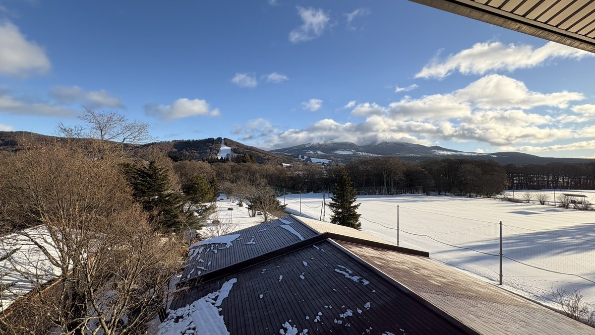 gujo6090's tweet photo. いい天気！！
(雪が降ってない！！)

今日は菅平から竜王に変更〜 https://t.co/olG2zmEGza