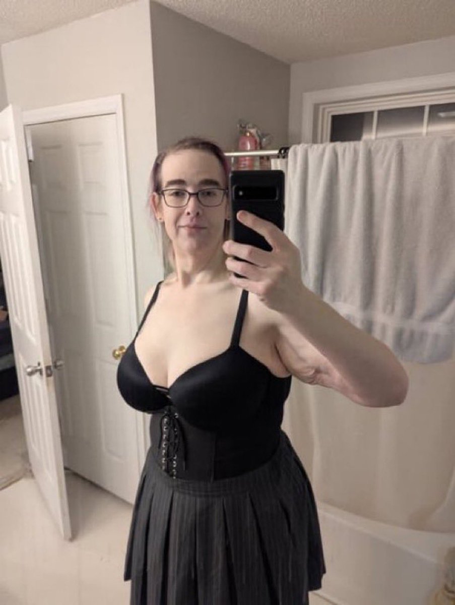 mistresslisa_6's tweet photo. It’s never too late to kickstart your hormone journey ~ Let hormone transform you completely into a  sissy slutty girl 💦💊♻️❤️💉📦🚚
@wondacrazy on tele https://t.co/Viisb03iLP