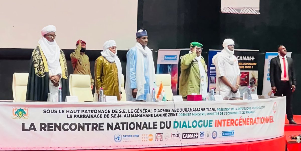 Niger : un dialogue intergénérationnel pour transmettre les valeurs nationales aux jeunes wp.me/p7SnEB-3m9