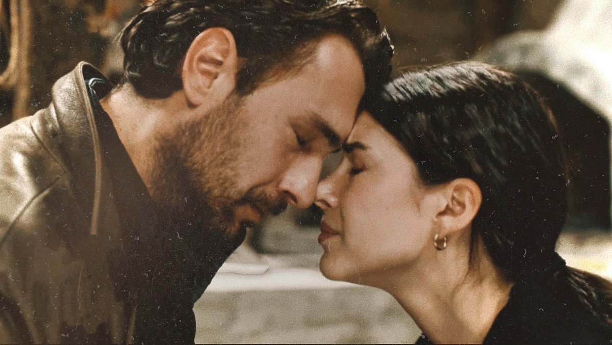 Saudade_nn's tweet photo. —— insan sevmeli fakat kavuşmalı da..

#TaşacakBuDeniz 𖥔 #EsDil https://t.co/11Htecifin