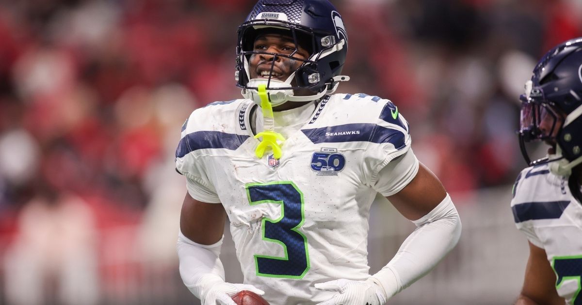 Former South Carolina standout earns NFL All-Rookie recognition from ESPN 

READ HERE ➡️ on3.com/teams/south-ca…